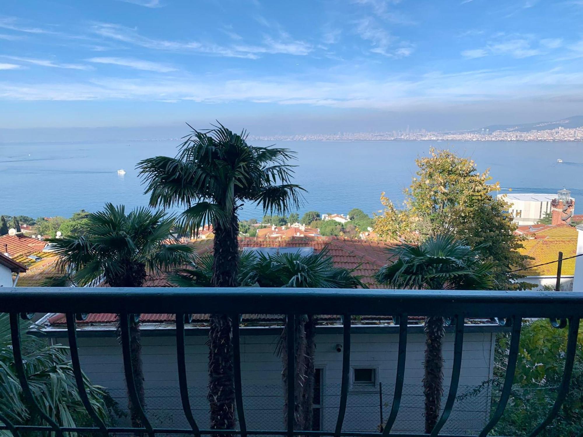 Bueyuekada Al Koesk Apartamento Adalar Exterior foto