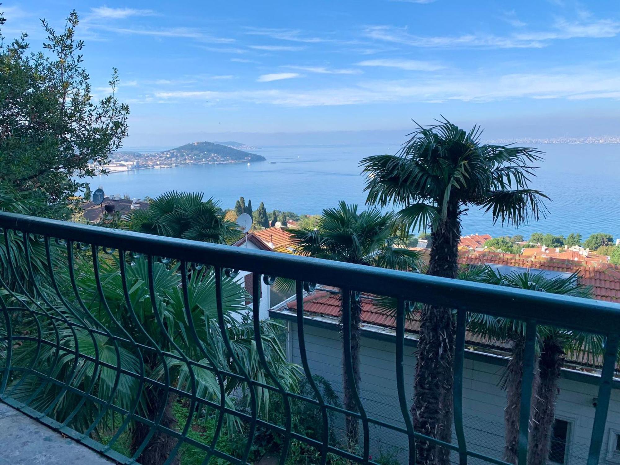 Bueyuekada Al Koesk Apartamento Adalar Exterior foto